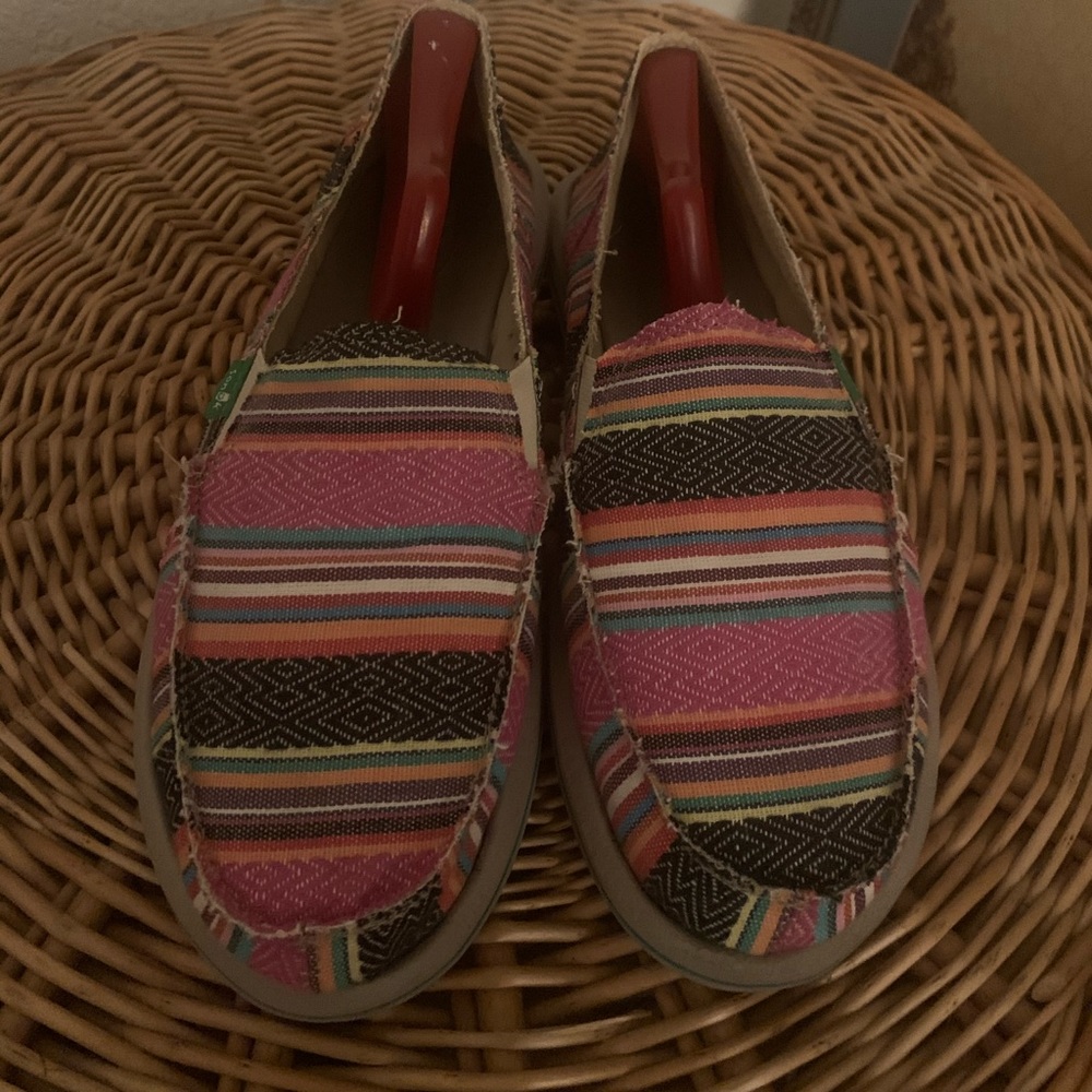 Sanuk slip on shoes